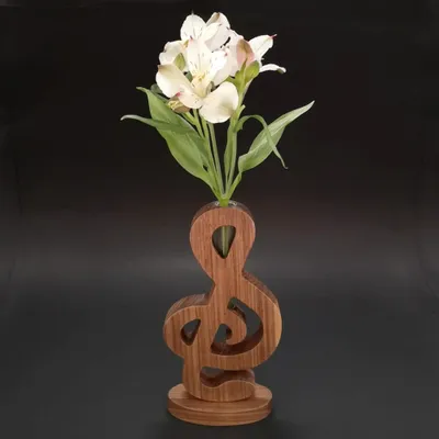 Produktbild von Holzvase in Form eines Violinschlüssels, Massivholz, Höhe 24 cm
