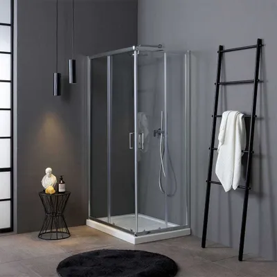 Produktbild von Duschkabine mit Eckeinstieg aus 4mm-Einscheibensicherheitsglas und Chromprofil | Luna