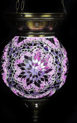 Image de Lampe suspendue turque boule violette 25 cm - Lampe suspendue orientale avec verre mosaïque pour un éclairage d'ambiance