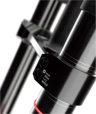 Produktbild von Rockshox Boxxer Ultimate Charger3 Rc2 Offset 48 Mm 1-1/8`` D1 Mtb-gabel Silber 29´´ / 200 mm Silber 29´´