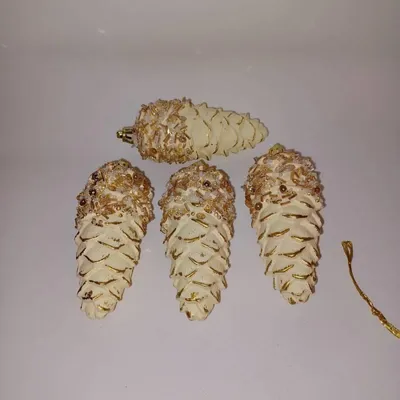 Obrázek produktu pro DECOLED Dekorace, šišky 4 ks, 11 cm