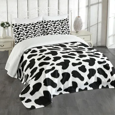 Produktbild von ABAKUHAUS Kuh-Druck Tagesdecke Set, Cow Hide Pattern mit Spots Farm Life mit Vieh Tarnung Animal Skin, 264 x 220 cm, Charcoal Grau Weiß