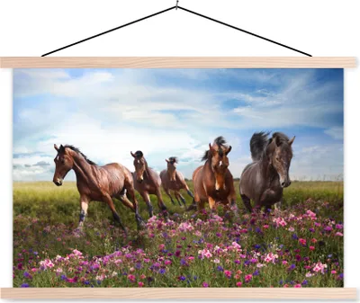 Produktbild von MuchoWow® Textilposter Pferde - Blumen - Rosa 120x80 cm mit holzfarbenen Rahmen - Aufhängeset