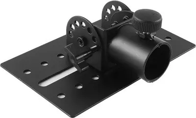 Obrázok produktu pre Nastaviteľné kovové držiaky reproduktorov – montáž 35 mm – základňa 175 x 110 mm – otočné o 90 stupňov – nosnosť 60 kg – čierne – Audiotopteile