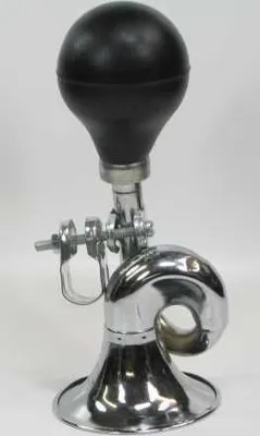 Produktbild von Point Hupe Posthorn Ballhupe Fahrradhupe Glocke Klingel Fahrrad silber 17cm lang