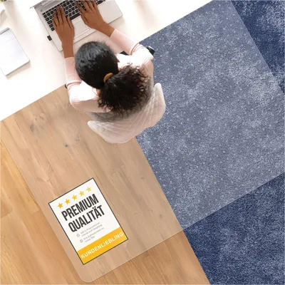 Produktbild von Bodenschutzmatte DURA-MAT aus Polycarbonat 150x150 cm - transparente Stuhlmatte für Hartböden - Bürostuhl Unterlage für Bodenschutz, KI-generiertes Bild