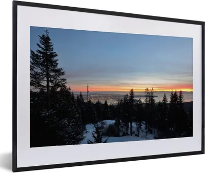 Produktbild von MuchoWow® Gerahmtes Poster Sonnenuntergang am kanadischen Grouse Mountain in Nordamerika 60x40 cm - Poster mit Schwarzem Bilderrahmen Wandposter Rahmen Foto Bilder - Schlafzimmer - Plakat in Rahmen - Drucken