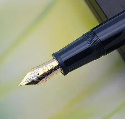 Produktbild von JINHAO 9019 Dadao Acryl Füllfederhalter mit Tinte Konverter (EF Feder 0,38 mm, Dunkelblau)