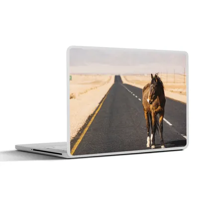 Produktbild von MuchoWow® Laptop Aufkleber Sticker Cover Pferd - Sand - Straße 31x22.5 cm - Laptop-Deko