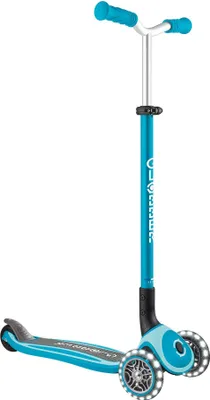 Produktbild von GLOBBER MASTER LIGHTS – Tretroller Kinder, 120/80 mm, ABEC 9, 3-rädrig, höhenverstellbar, LED-Leuchtrollen, blau