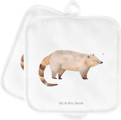 Produktbild von Mr. & Mrs. Panda Topflappen Nasenbaer - Weiß - Geschenk, Topfuntersetzer, Topflappenset, Rüsselbär, Nasenbär, Lustige Sprüche, topfhalter, Set, Nasenbären, Kochlappen