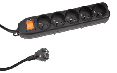 Imagen del producto de Regleta de enchufes Perel con interruptor, 5 enchufes, color