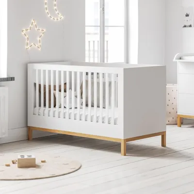 Produktbild von Petite Amélie Babybett Soie - 70x140 cm - mitwachsend - Weiß - 3-fach höhenverstellbar