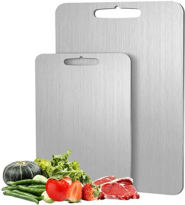 Produktbild von Unyqoos® Beidseitige Titan-Schneidebretter, lebensmittelecht & messerschonend – Set 2 Stück (15×25 cm, 23×33 cm) für Gemüse, Brot und Teig