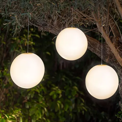 Zdjęcie produktu dla Pianeta sterowana lampa wisząca LED z akumulatorem IP54 Ø 45cm