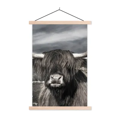 Produktbild von MuchoWow® Textilposter Schottischer Highlander - Tiere - Hörner 60x90 cm mit holzfarbenen Rahmen - Textil