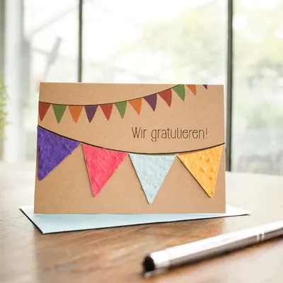 Produktbild von Glückwunsch Klappkarte aus handgeschöpftem Saatpapier mit Wildblumensamen, Wimpelkette, DIN A6