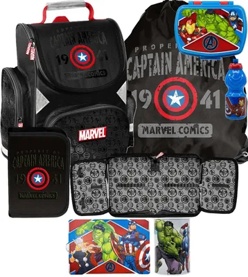 Immagine prodotto di Set da scuola AVENGERS da 7 pezzi: zaino, astuccio, borsa da palestra, borraccia, contenitore per il pranzo, tappetino da scrivania, salvadanaio – Set MARVEL per ragazzi