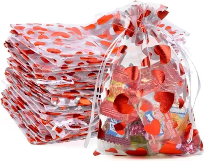 Produktbild von Geschenkbeutel-Set (100 Stück) - 13 x 18 cm - Schmuckbeutel - Kleine Geschenkbeutel - Geschenkbeutel für Weihnachten, Hochzeit und Geburtstag (Weißer Hintergrund mit Roten Herzen)