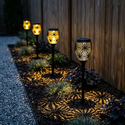 Produktbild von LED Solar Steckleuchte, Metall, schwarz, wetterfest, H 58 cm