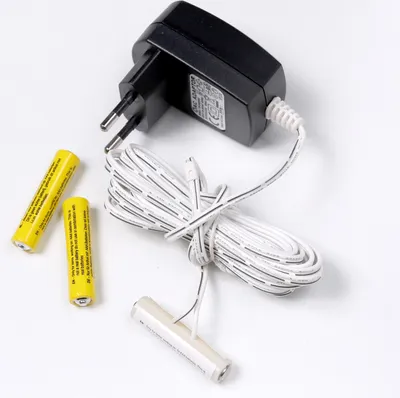 Netzadapter für Batterieartikel 3xAAA - Batterie Eliminator - Ersetzt 3 Microbatterien - Innen