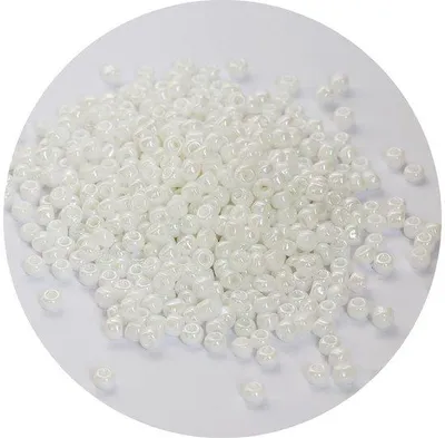 Immagine prodotto di Perline bianche a sfera da 4 mm in vetro per la creazione di gioielli