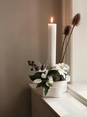 Produktbild von Broste Copenhagen Handwritten Kalenderlicht weiß 25cm