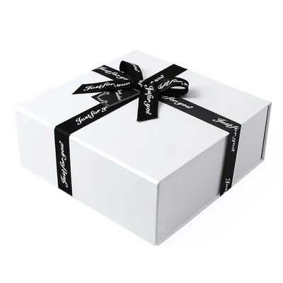 Produktbild von JiaWei Geschenkbox Faltschachtel mit Magnetverschluss für Weihnachten Hochzeit und alle anderen Anlässe und fürs Wohnheim mit Schleifenband, Seidenpapier und Grußkarte Schwarz-Weiß S