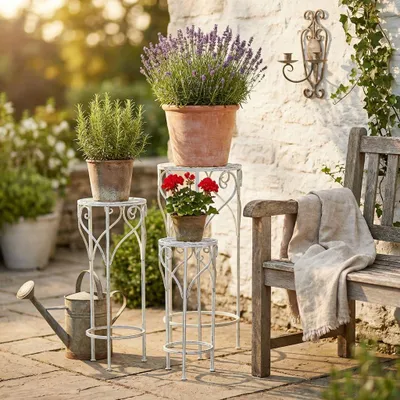 Immagine prodotto di Milani Home - set 3 portavasi in ferro, bianco ossidato, stile shabby, per veranda e giardino coperto