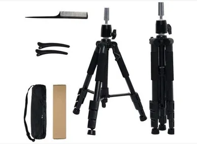 Produktbild von Famanu Pruikstandaard Verstellbar 140 cm - Halter mit Antirutschfuß und T-Pin Set - Inklusive Perückenkappe, Kamm und Haarnadeln