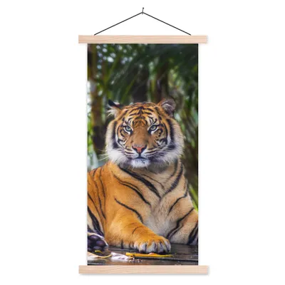 Produktbild von MuchoWow® Textilposter Tiger - Tiere - Wald - Dschungel 60x120 cm mit holzfarbenen Rahmen - Holz
