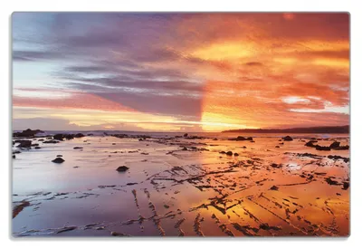 Produktbild von Wallario Frühstücksbrettchen aus Glas 20 x 30 cm mit rutschfesten Füßen, Motiv Wattwanderung am Meer bei Sonnenuntergang