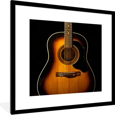 Produktbild von MuchoWow® Gerahmtes Poster Akustische Gitarre auf schwarzem Hintergrund 40x40 cm - Poster mit Schwarzem Bilderrahmen Wandposter Rahmen Foto Bilder - Poster - Plakat im Rahmen
