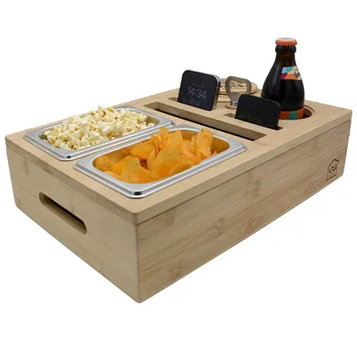 Produktbild von UNUS Couchbar Sofatablett aus Bambusholz mit 2 Snackschalen, Getränkehalter, 2 Untersetzern, Handy-/Tablet-Halterung, integriertem Flaschenöffner und abnehmbarem Deckel als Tablett, 40x26x10cm (LxBxH)