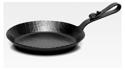 Produktbild von Handgeschmiedete Eisenpfanne mit Schnabelstiel Ø 28 cm