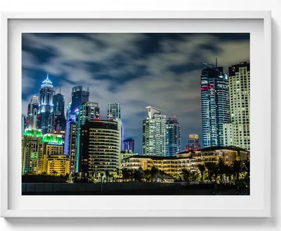 Produktbild von Großstadt bei Nacht– Wandbild mit Rahmen – Gerahmtes Bild  – Wanddekoration – 80x60 cm –  Weiß Rahmen