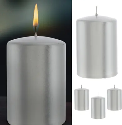Produktbild von Stumpenkerze 4er Set silber rund Ø6,8x10cm Paraffin Dekokerze metallisch Blockkerze Wachskerze Brenndauer 40h