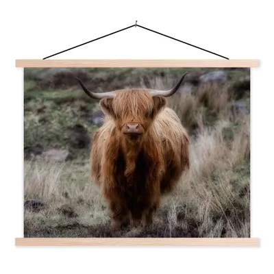 Produktbild von MuchoWow® Textilposter Schottischer Hochländer - Moos - Gras 120x90 cm mit holzfarbenen Rahmen - Magnetisch