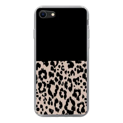 Produktbild von MuchoWow® Handyhülle Schutzhülle Hülle für iPhone 7 Panther Druck - Tiere - Schwarz Silikon Softcase Handy Hülle - Kartenhalter