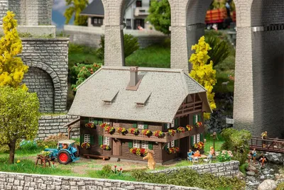 Produktbild von Faller 130573 Schwarzwaldhaus Epoche I