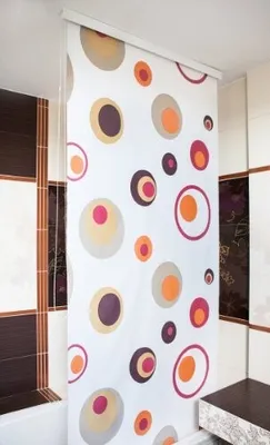 Obrázok produktu pre Polovičný kazetový sprchový valec 120x240 cm Model Farebný červený oranžový sivý sprchový záves