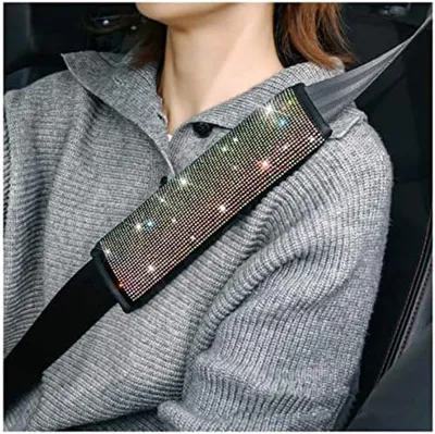 Produktbild von PolkaHome® 2 Stück Strass Auto-Sicherheitsgurtbezüge, Schulterpolster für alle Fahrzeuge, SUVs (mehrfarbig)