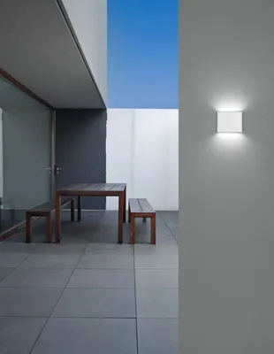 Produktbild von Nova Luce SOHO LED Wandleuchte Weiß 2x3W IP54 Warmweiss 12x3x9cm 740402
