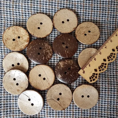 Produktbild von 20 Stück XL Kokosknöpfe 30mm Kokosnussschalen 2-Löcher Nähen Knöpfe große Löcher