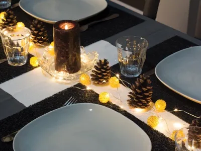 Immagine prodotto di Microlight Led - Treccia Metallica - 10 M - 90 Lampade Bianco Caldo - Cavo Trasparente - 3,6 V