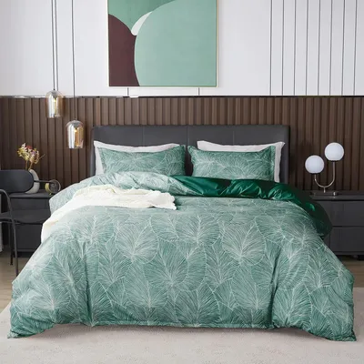 Zdjęcie produktu dla Komplet pościeli 200 x 200 cm, jasnoszary, wzór tropikalnych liści, mikrofibra. Zawiera 2 poszewki na poduszki 50 x 80 cm