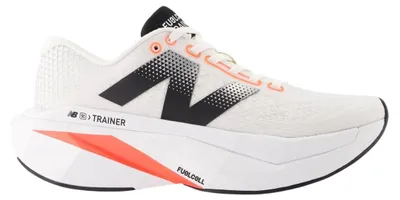 Produktbild von NEW BALANCE FuelCell SuperComp Trainer V4 WS Laufschuh, Weiß/Urgent Rot, Gr. 41