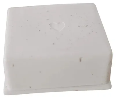 Produktbild von Butterdose aus Porzellan, Creme gesprenkelt, mit Herz Design, für 250g Butter, 15 x 12 x 8,5 cm