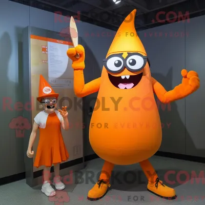 Productafbeelding van Oranje REDBROKOLY messenwerper mascottekostuum gekleed met een dienstjurk en bril