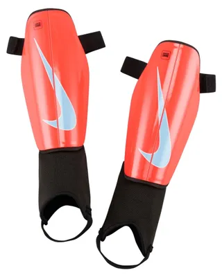 Produktbild von Nike Charge Soccer Shin Guards